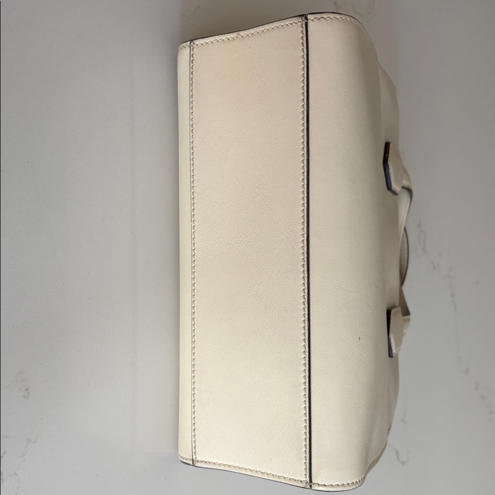 Gucci GG Bow Ivory Leather Small Tote Crossbody Bag Double G Ribbon Entrupy Auth - Picture 7 of 15
